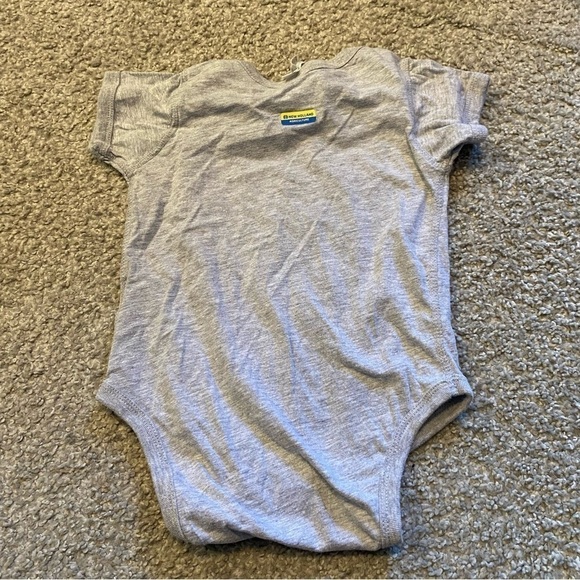 New Holland Tractor Crib Life Onesie One Piece 24 Months Gray Blue Baby - Picture 5 of 5